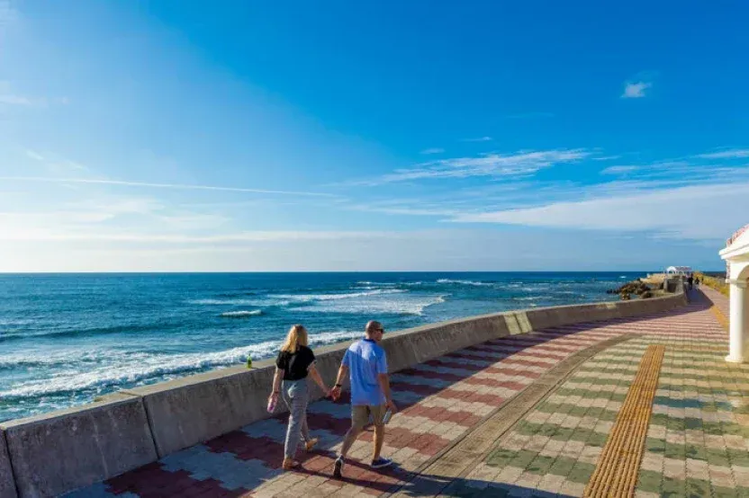 Sunabe Seawall