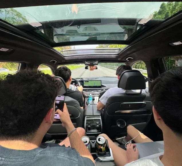 friends trip